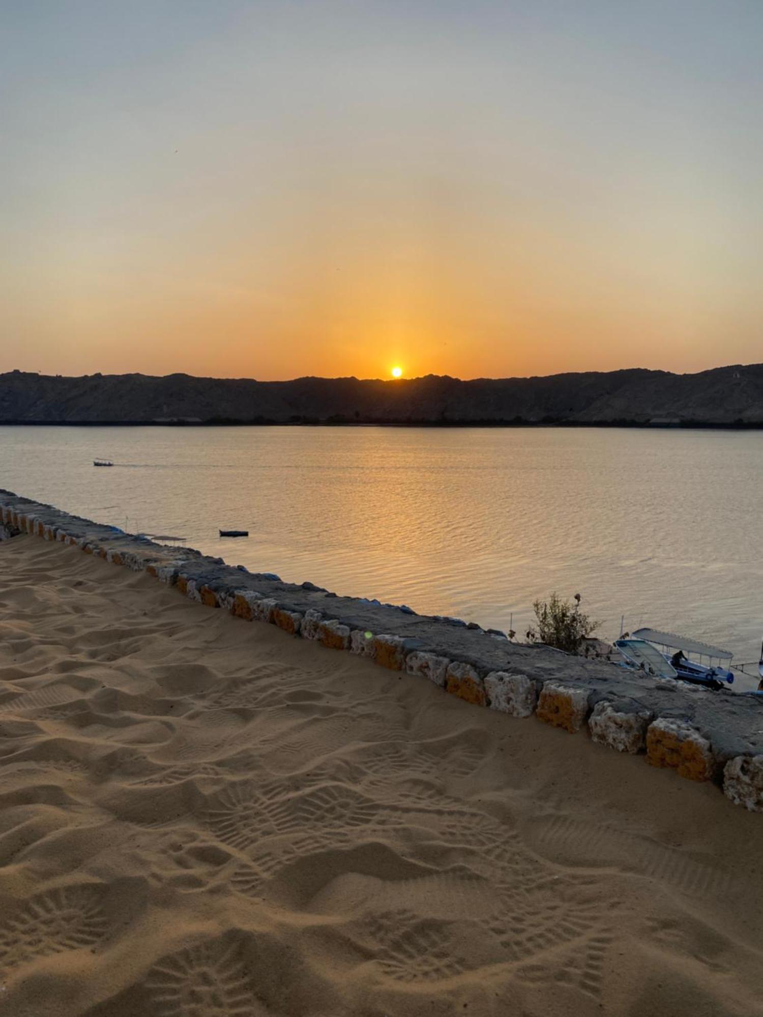 Heissa Hostel Aswan Buitenkant foto